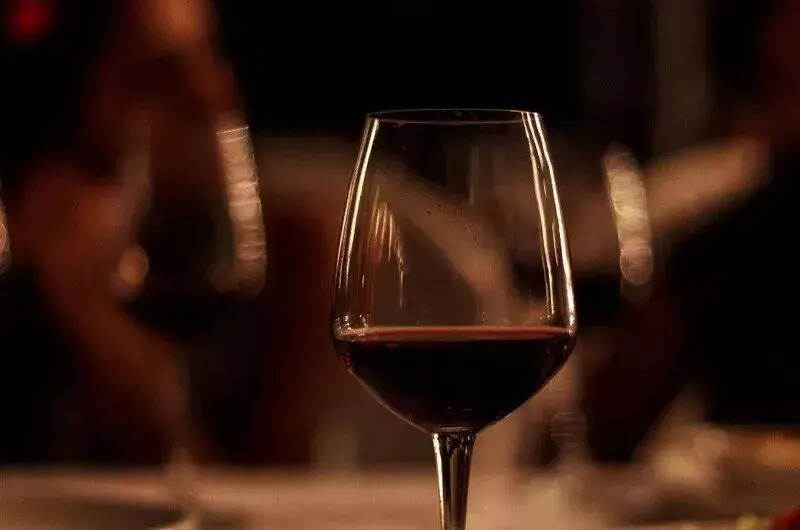 过桶和不过桶的葡萄酒究竟有何区别？