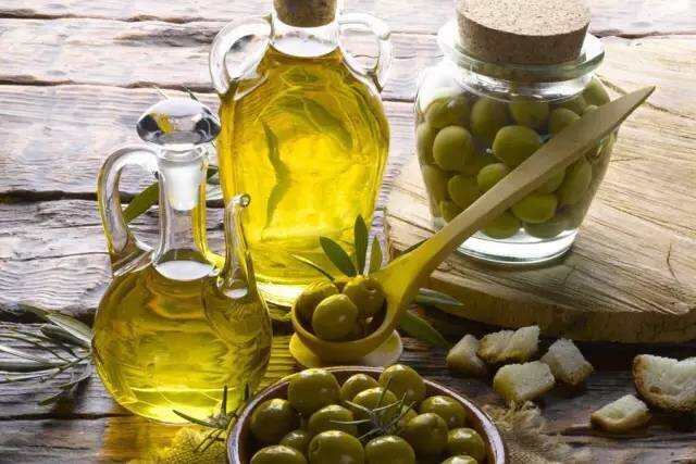 如何优雅地吃油？意大利橄榄油指南