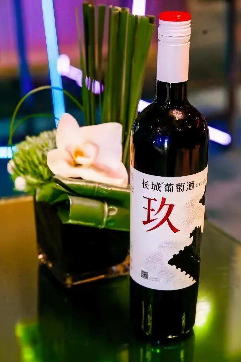 葡萄酒的“冰与火之歌”：进口商布局新品放缓，中国酒庄加速推新