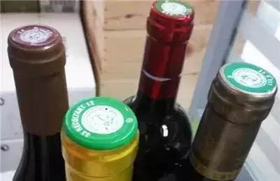 法国葡萄酒瓶盖上完税标识将被取消，酒商开心酒农伤心