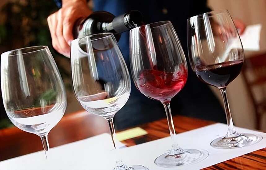 葡萄酒是怎么分类的？