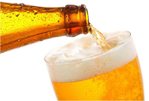 炎炎夏日，这样喝啤酒，健康又好喝，别再迷糊地喝酒了