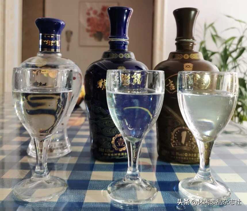 品酒笔记 || 吉林省白酒的代表酒，榆树钱酒高、中、低三款白酒内部比拼