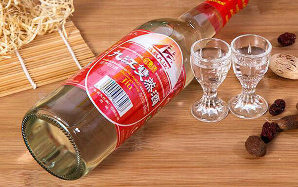 拥有200年历史的广东名酒，却在全国市场吃了闷亏？只因其太特别