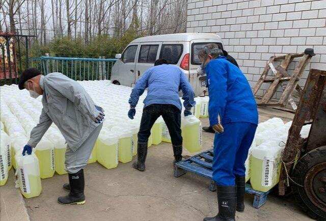 宝丰酒业捐赠20吨消毒液助力南阳战“疫”