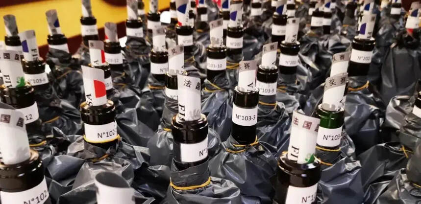 喜讯 | 国风赤霞珠MAX荣获2021秋季法国国际有机葡萄酒大奖赛金奖