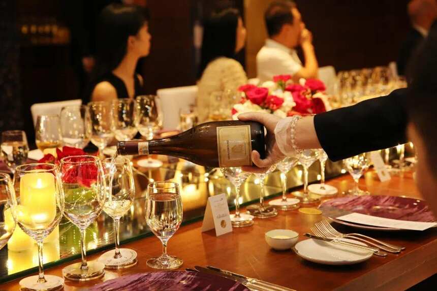跨越4年逆势攀升，胜卡罗荣升寰球Top 7影响力葡萄酒品牌