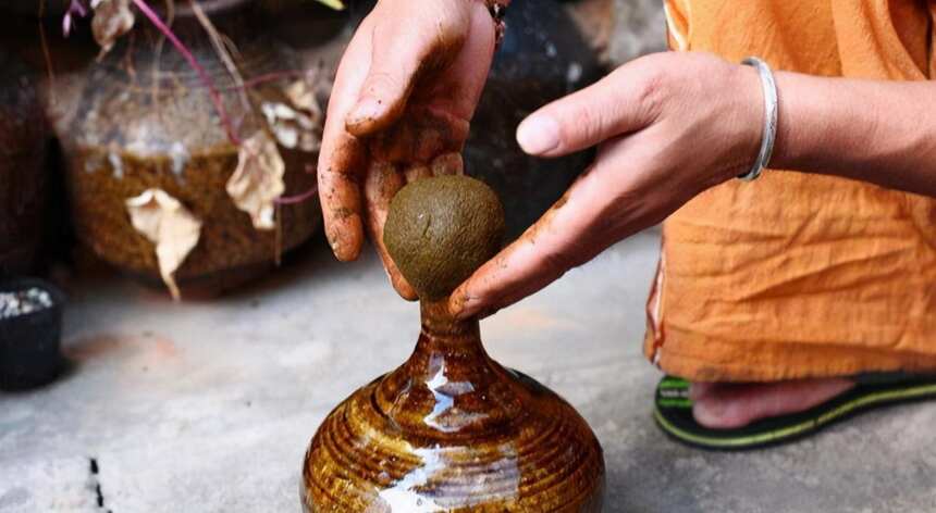 湖南特产“牛屎酒”，2500年历史，曾是皇室贡酒，气味很芬芳