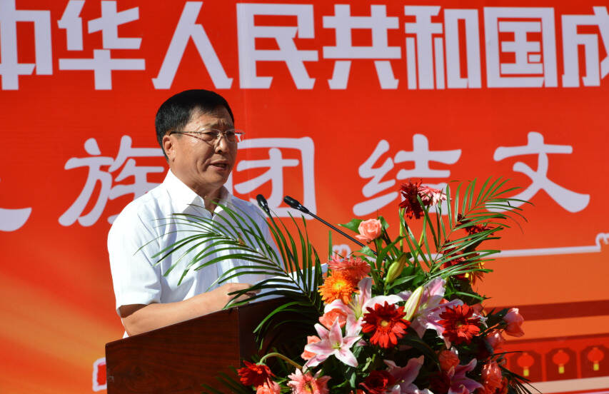 白山方大集团与共建单位联合举办庆祝中华人民共和国成立70周年文艺演出