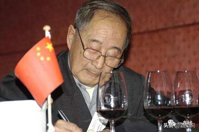 为什么中国的四大名酒没有五粮液和洋河大曲？