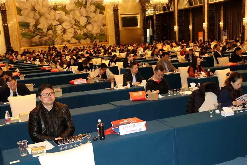最权威的白酒检验与测评，中国酒业协会国家级白酒评委年会启动