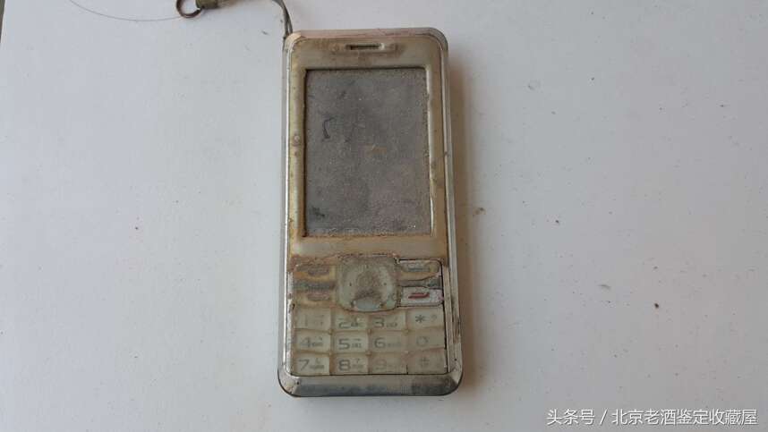 这是我这么多年所用的手机有没有和你同款的