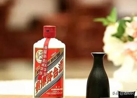 贵州和四川哪个才是中国白酒第一省？最受欢迎的白酒居然是它