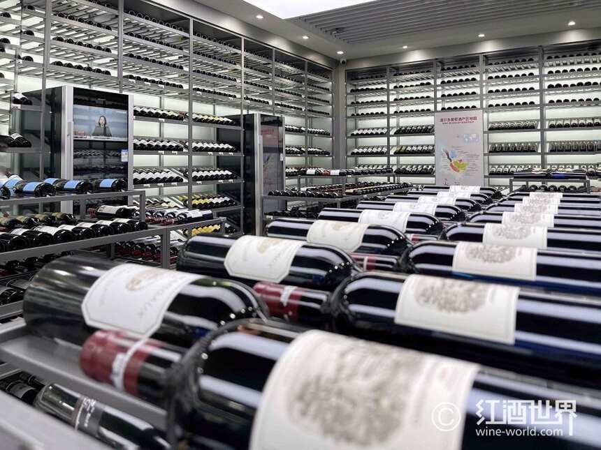 红酒世界北京首都机场店正式开业