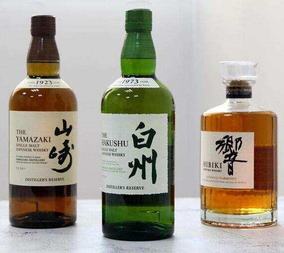 日威三剑客哪个好喝，山崎威士忌最柔和香甜价格也最贵