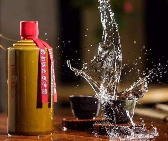 贵州茅台镇53度酱香型多少钱一瓶，坤沙酱酒成本50售价至少百元