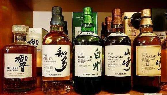 日本三得利威士忌有几种，种类很多不同的威士忌口感特点很鲜明