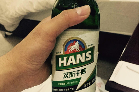 汉斯啤酒是哪里产的，产于陕西西安被青岛收购