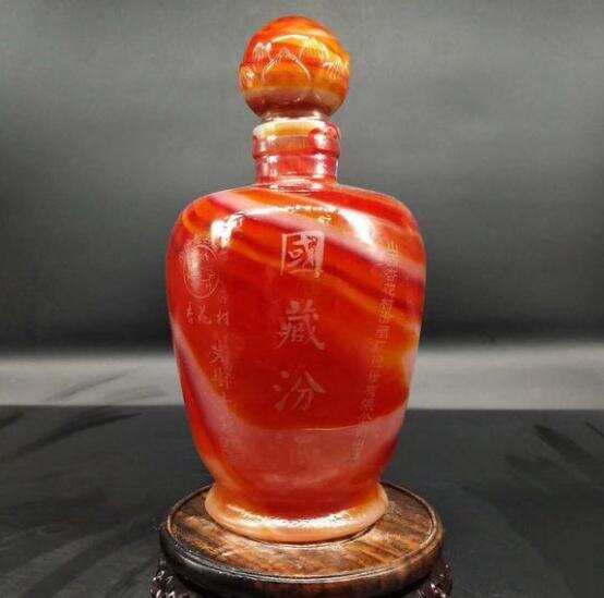 国藏汾酒55度660ml价格7588元，限量版玛瑙瓶品质与颜值并存