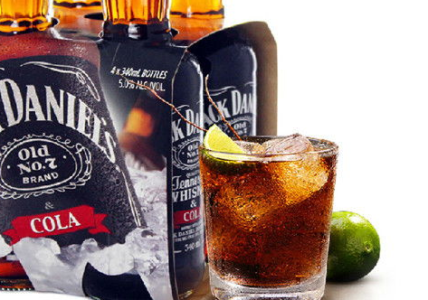 杰克丹尼威士忌怎么喝，5种喝法带你体验酒中独特的木香
