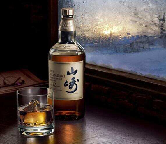 日本山崎12年威士忌价格2500元，远超同年份苏威但确实口感独特