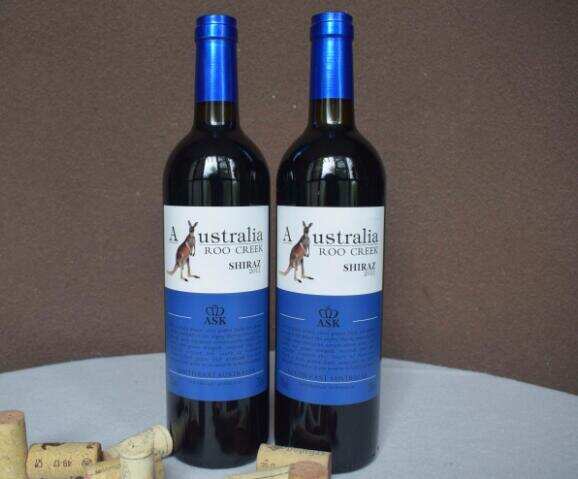 澳洲红酒和法国红酒的区别，澳洲红酒果味浓郁易饮/法国酸涩复杂