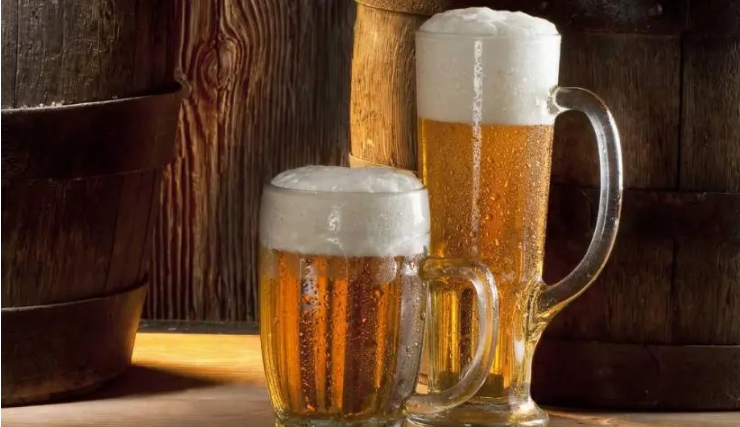 青岛扎啤多少钱一桶和鲜啤的区别是什么，15元一桶特殊工艺除菌