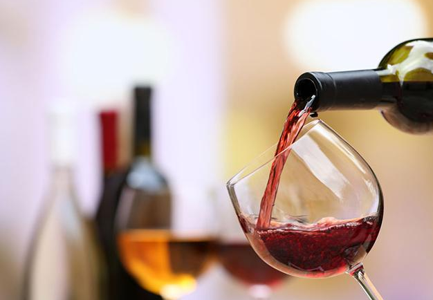 法国列级酒庄名单，木桐酒庄于1973晋升为波尔多五大一级名庄