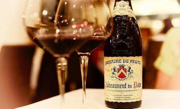 法国最大红葡萄酒产区罗纳河谷，酿造出世界上最好的混酿葡萄酒