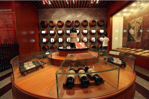 走进张裕酒文化博物馆，感受中国葡萄酒的发展历史与文化传承