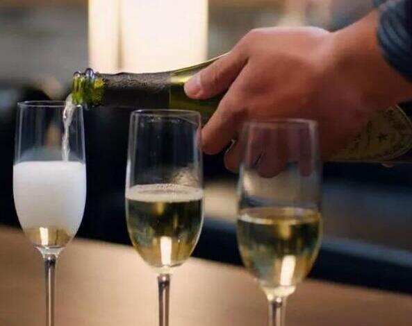 唐培里侬香槟王多少钱，随便一瓶上千元被誉为世界上最好的香槟