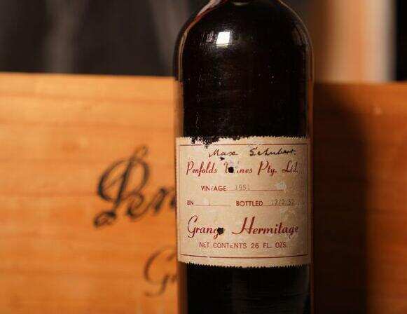 奔富红酒最贵的型号，不是酒王葛兰许而是107万的安瓿ampule