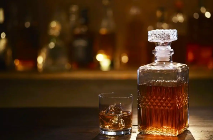 生命之水威士忌是什么酒，酒香浓郁口味辛辣的烈性蒸馏酒