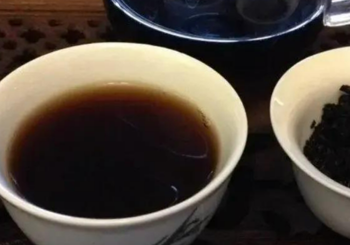 云南一茶店老板，卖茶30年完成一份“假茶单”，没准你也在喝