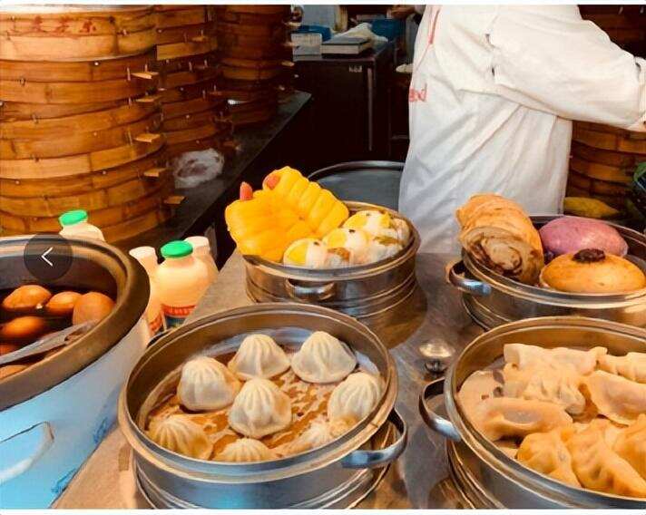 上海早餐店老板每日喝3两小酒，数十年来身体倍好，有何技巧？