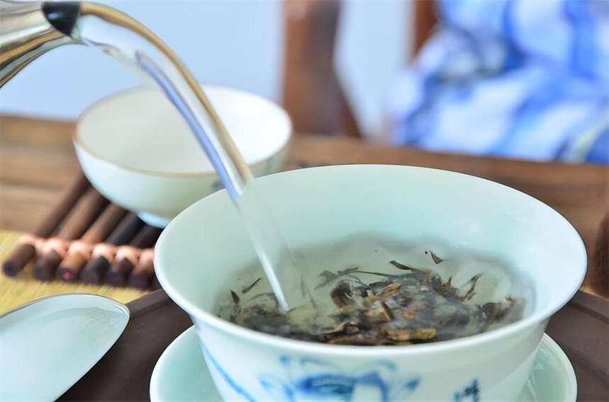 泡茶不是简单加水，15年茶龄的老茶客教你如何泡茶，建议收藏
