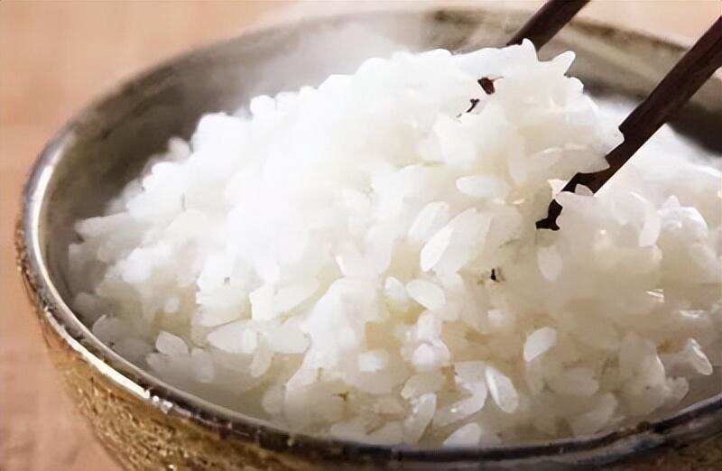 买大米，有人选圆的，有人选长的，不论什么大米，认准这3点