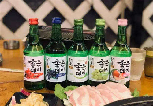 为什么韩国烧酒瓶是绿色的-为什么烧酒瓶子是绿色的