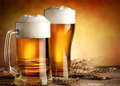 生啤酒和熟啤酒的区别有哪些(生啤酒和熟啤酒的区别有哪些品牌)