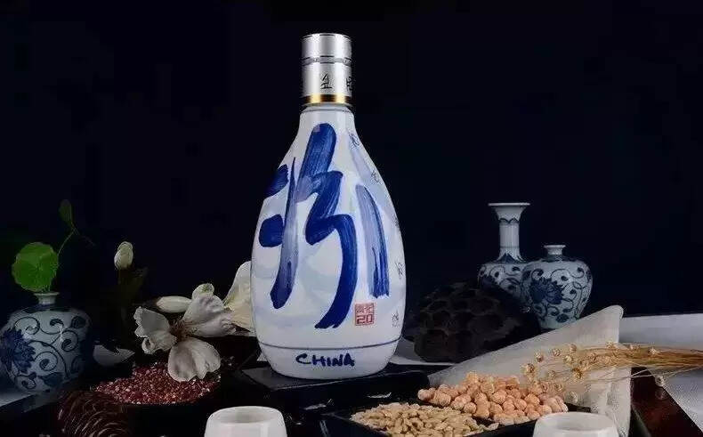 中国的国酒是哪种酒？茅台酒到底是不是国酒？