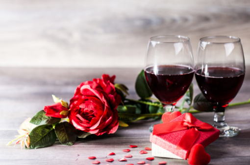 不同品种葡萄酿造出的红酒口感有什么特点？（葡萄酒葡萄品种及口味）