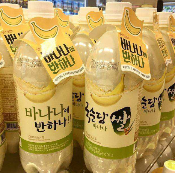韩国的3大好酒，很多人只知道真露烧酒，其它的放在货架上无人识