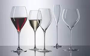 葡萄酒杯的种类有哪些？8款常见的葡萄酒杯