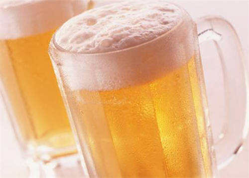如何区分啤酒酵母的好坏,啤酒上面酵母和酵母哪个好