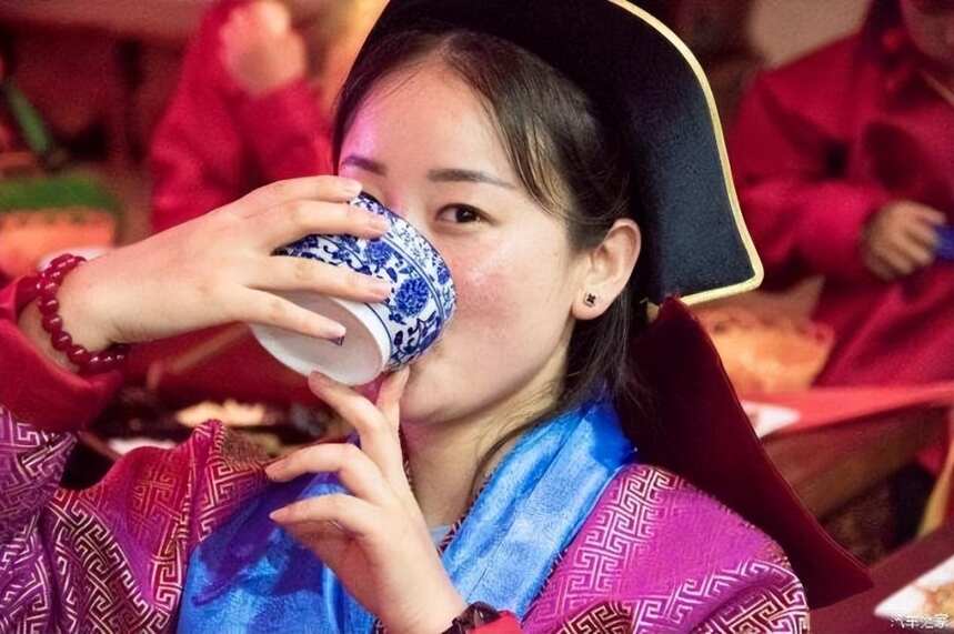 当年喝不起，如今便宜反被嫌弃，内蒙古这几款老酒有谁喝过