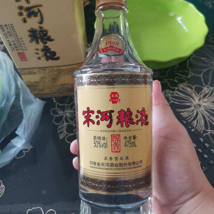 中国5款“光瓶白酒”，都是性价比高的纯粮酒，全喝过的是真行家