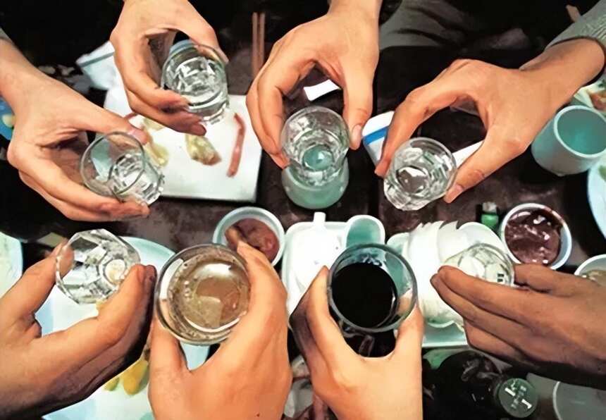 被秦岭淮河“穿肠而过”，造成该省不同的喝酒习俗，建议了解