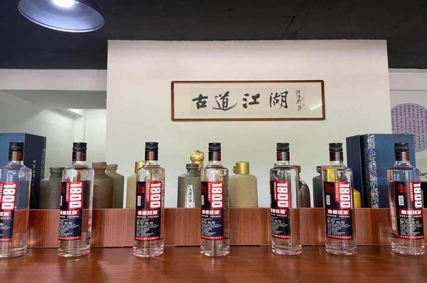 曾经让酒友心驰神往的四川酒厂，如今推出“廉价酒”，却少有人知