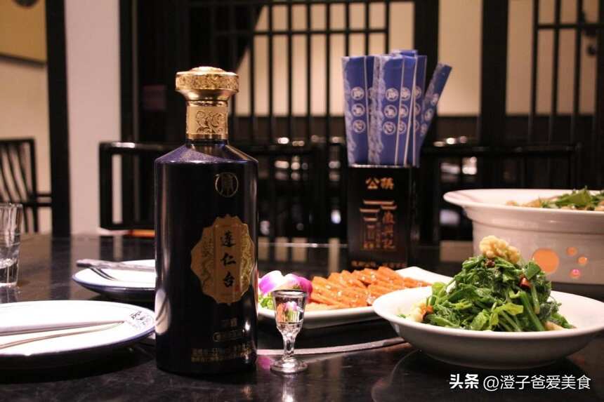 曾2.8一瓶的北京明星酒，破产20年后涨到5000，是“割韭菜”吗？