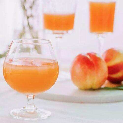 自制桃子酒，简单又好喝，带你留住夏天的味道